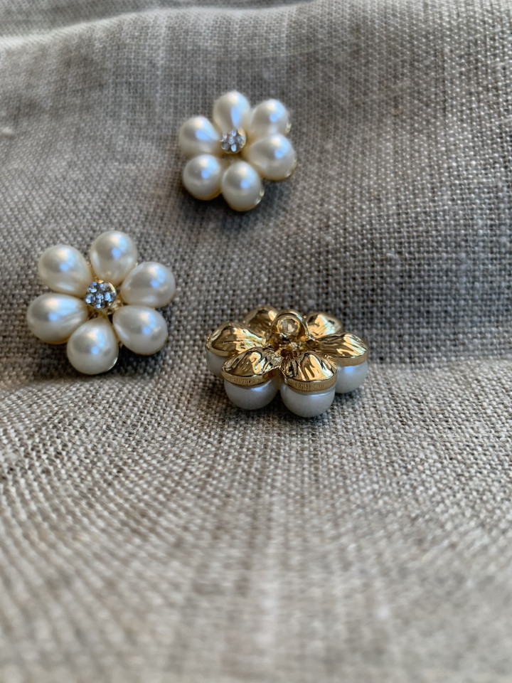 Mrs. Darcy - Button