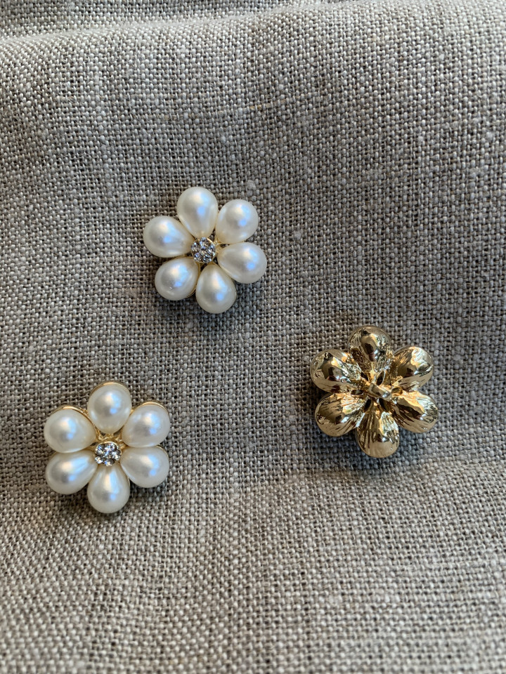 Mrs. Darcy - Button
